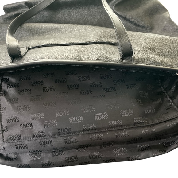 Michael Michael Kors, Signature LRG Black Tote Handles have Trim Wear see pics - Picture 9 of 17